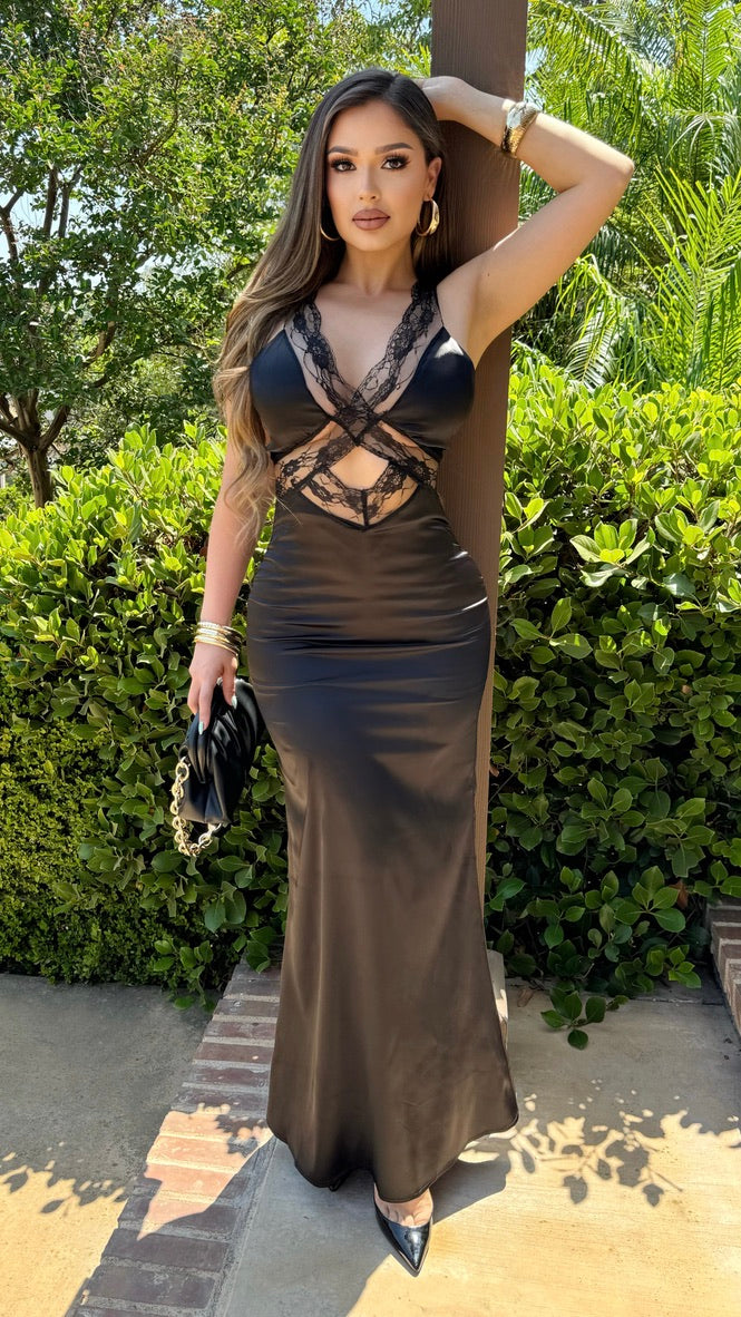 Can't Get Enough Maxi Dress (Black)