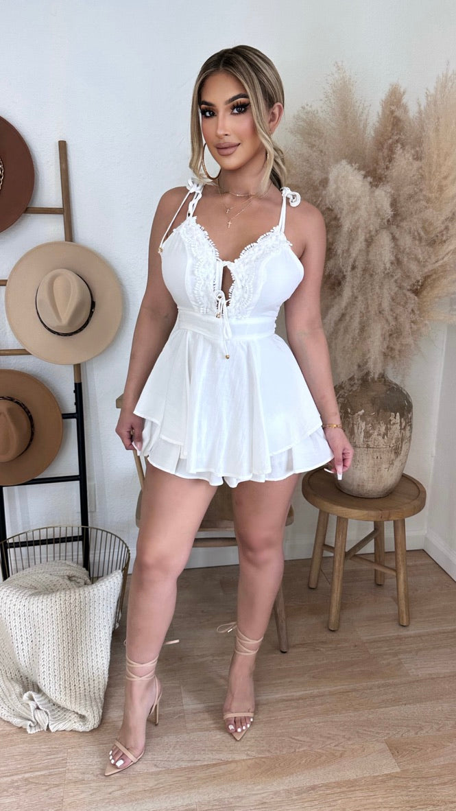 Alezia Short Romper (Ivory)