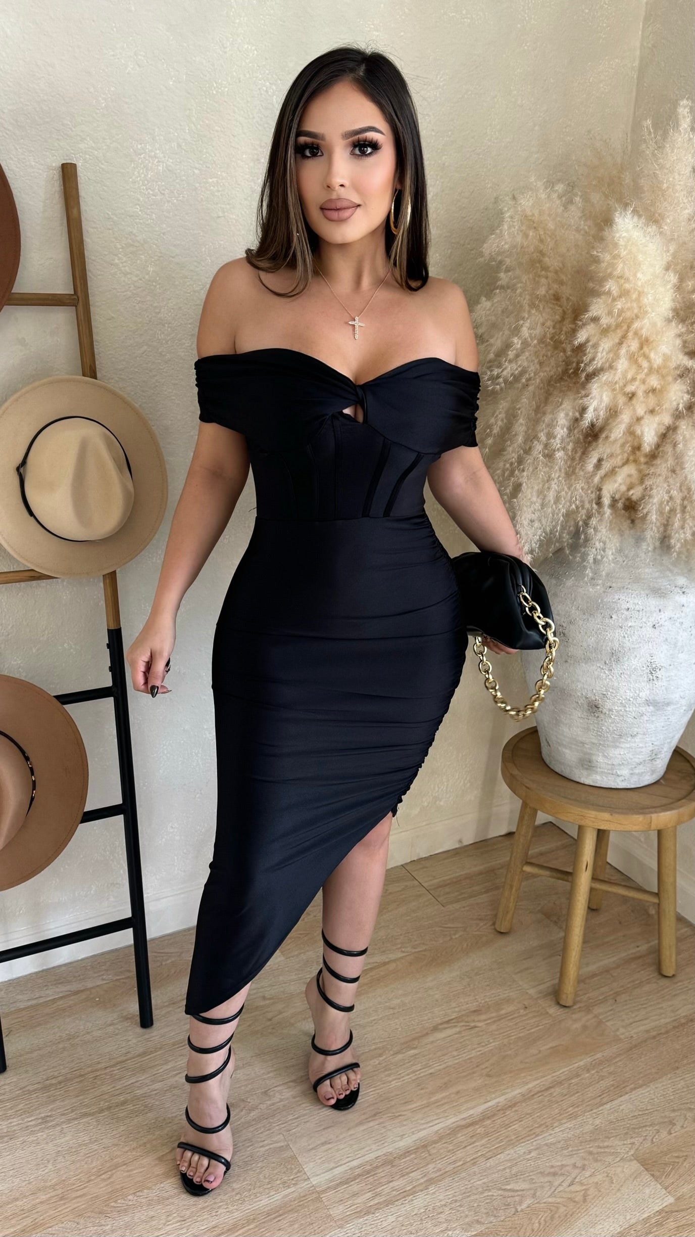Steal The Moment Midi Dress (Black)