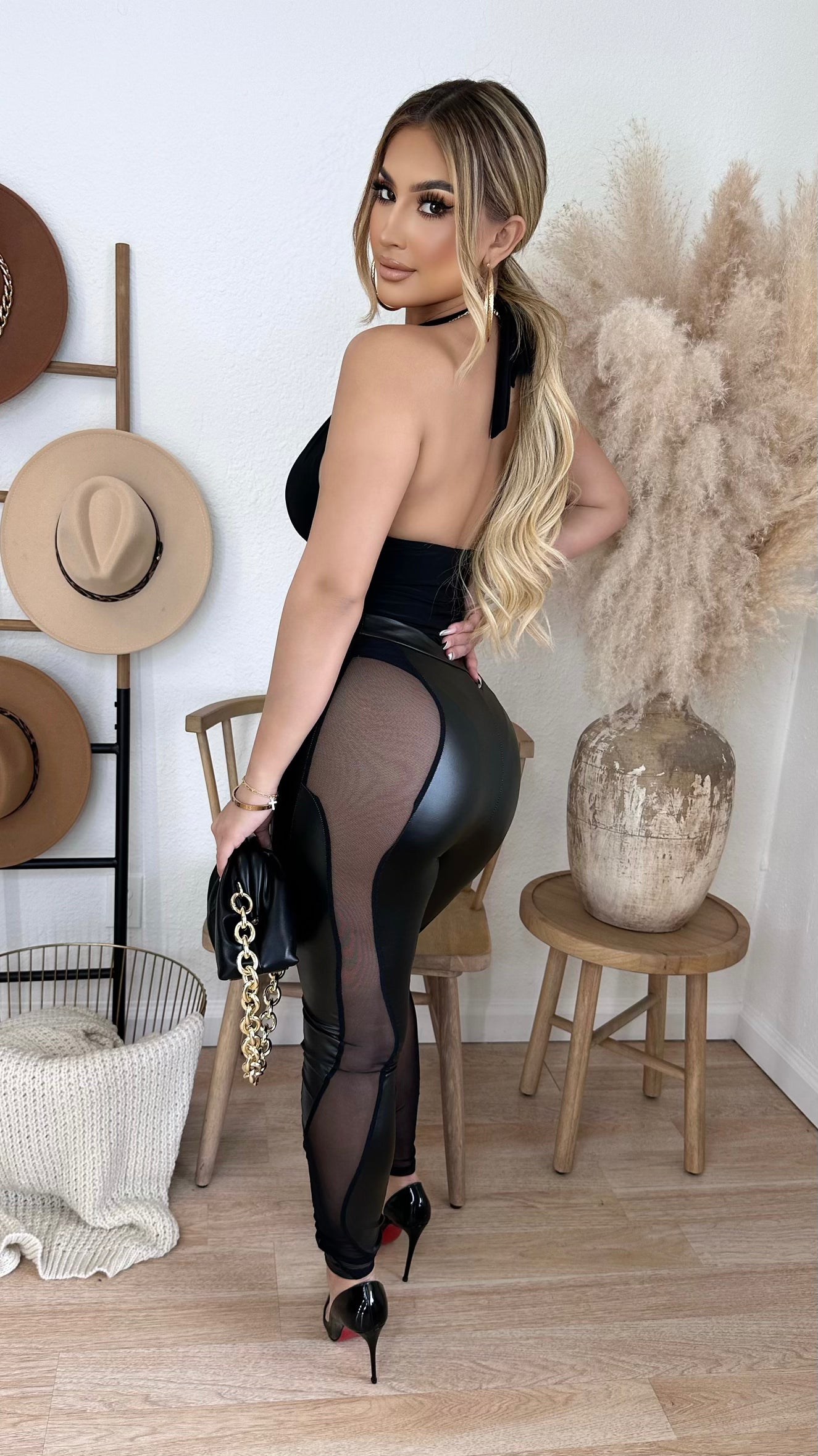 All Eyes On You Faux Leather Leggings (Black)