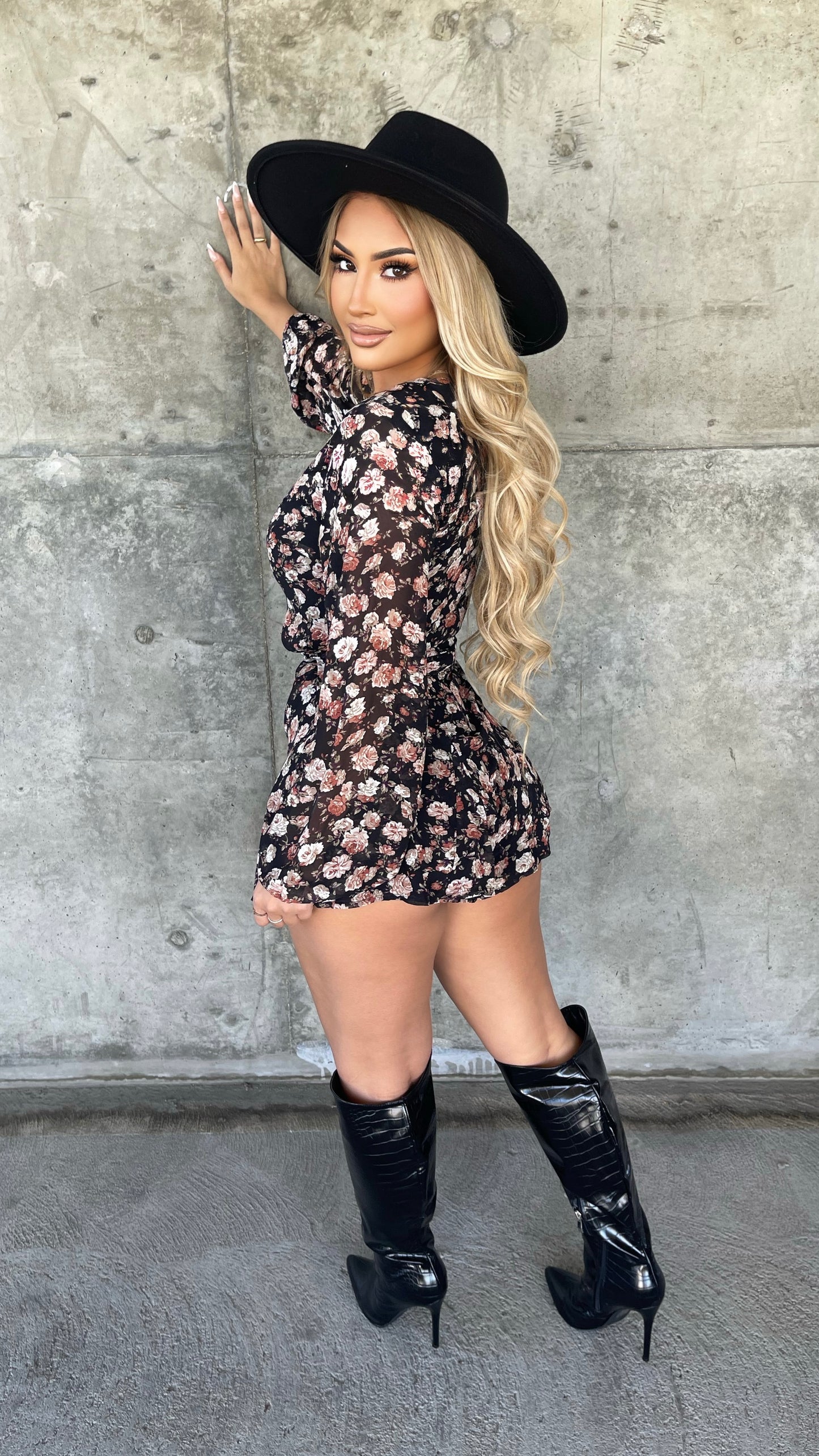 Aylisa Floral Romper (Black)