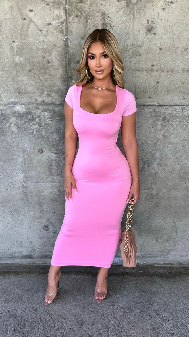 Caught In The Moment Midi Dress (Pink)