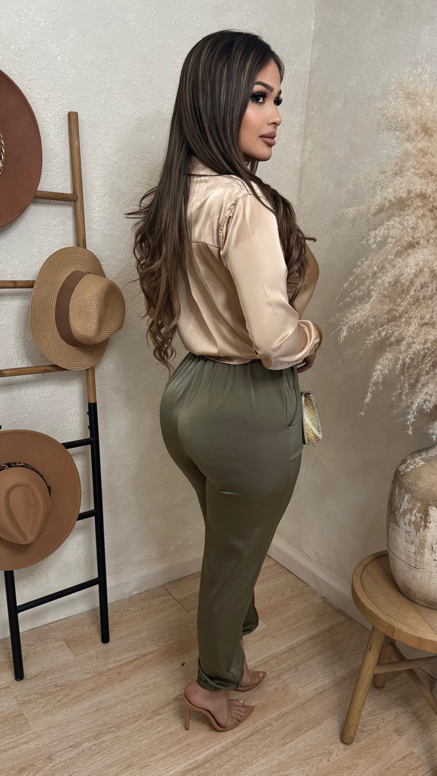 Sleek Glam High Rise Trousers (Olive)