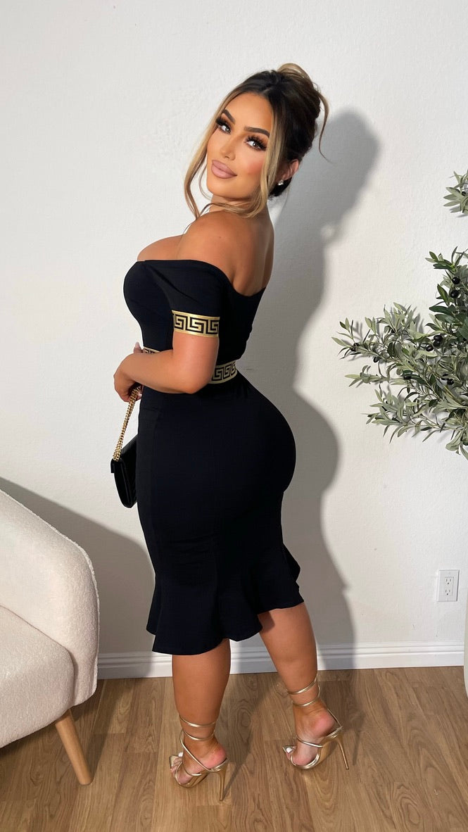 Make Your Entrance Dress (Black)