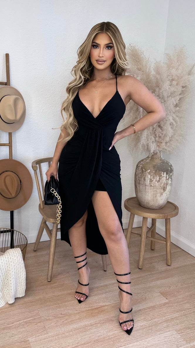 She's Always Ready Midi Dress (Black)
