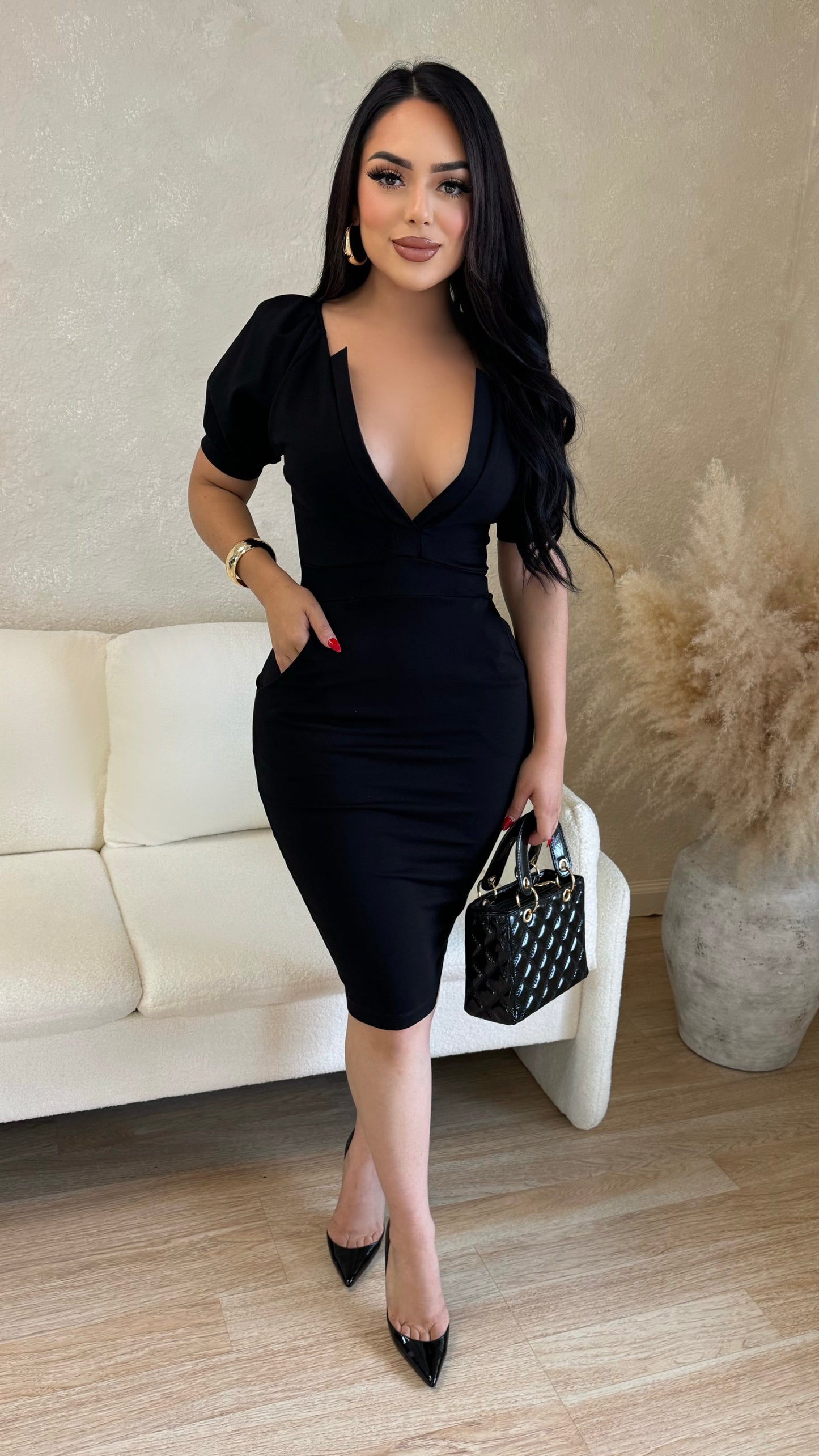 Take A Moment Midi Dress (Black)