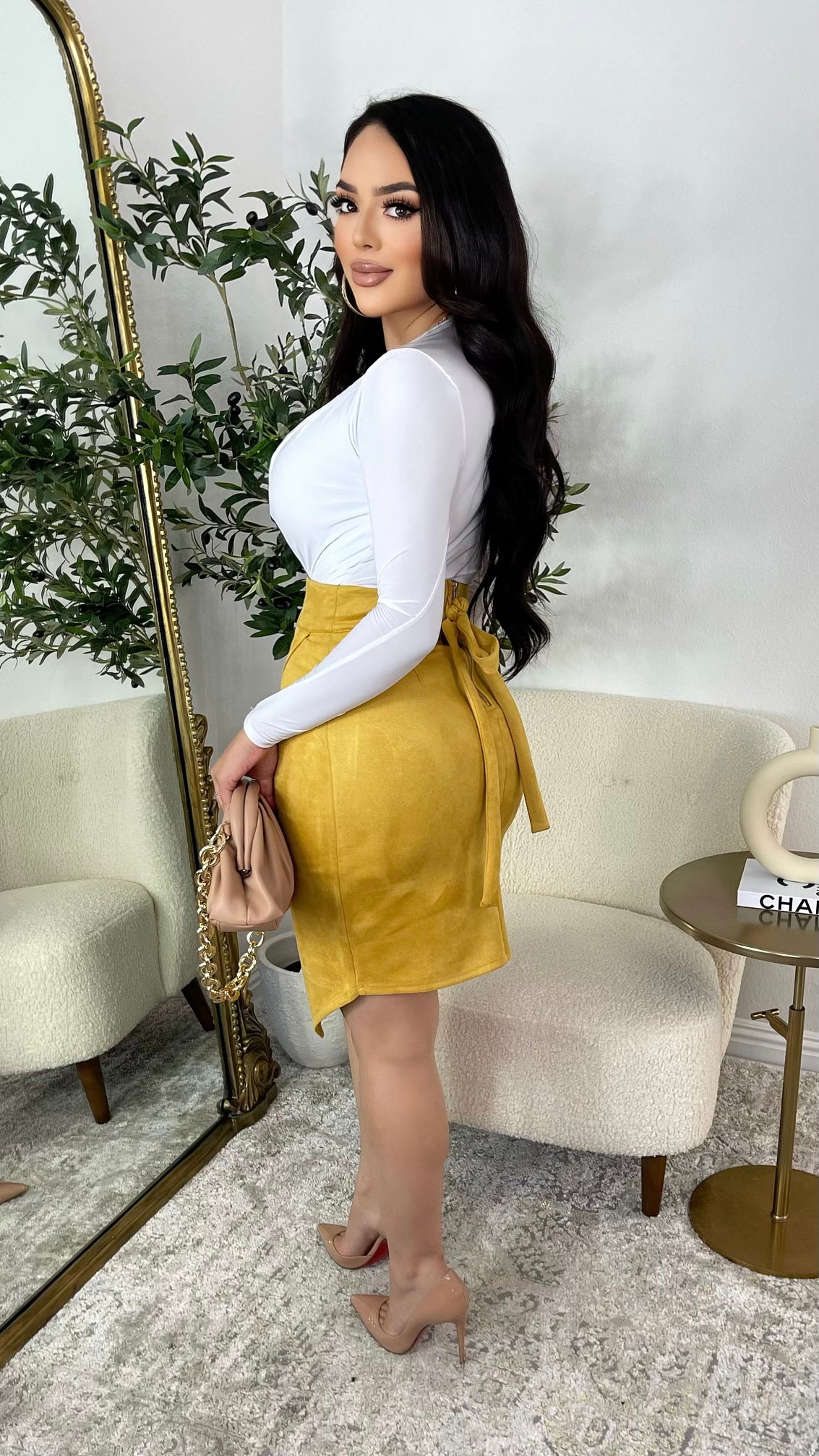 Own Your Moment Suede Skirt (Mustard)