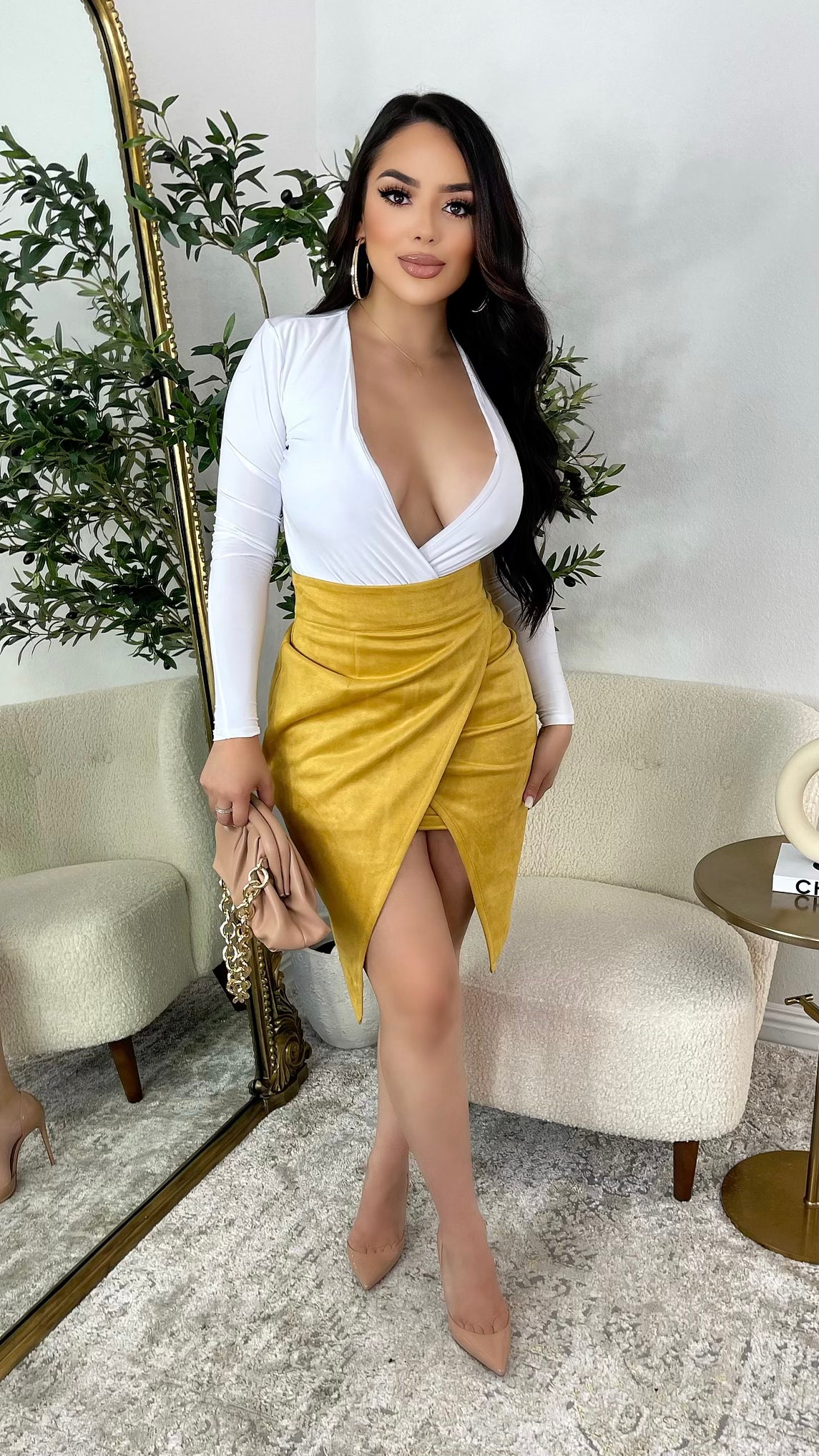 Own Your Moment Suede Skirt (Mustard)