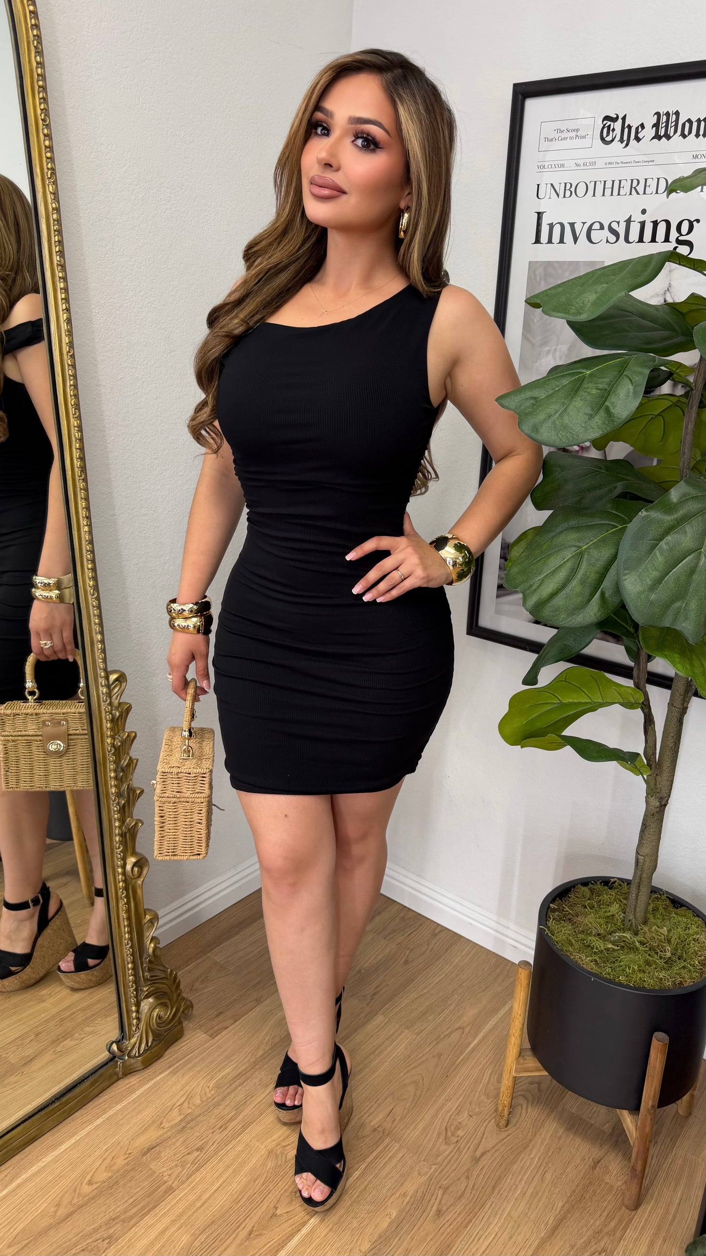 Ruched Ribbed Dress (Black)