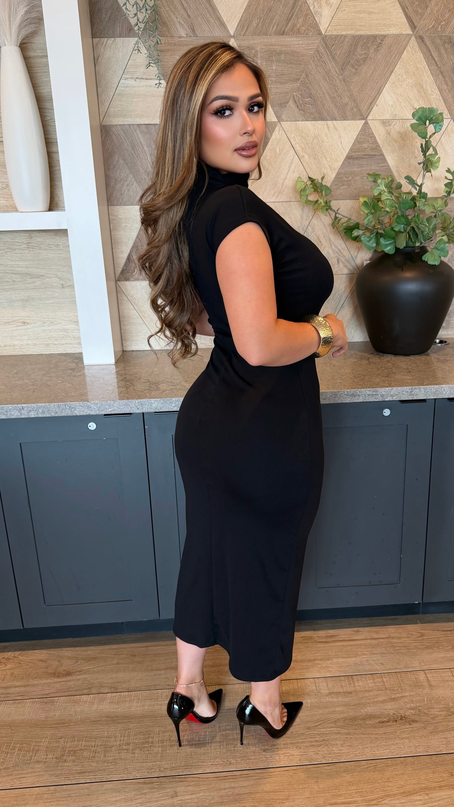 Timeless Mock Neck Midi Dress (Black)