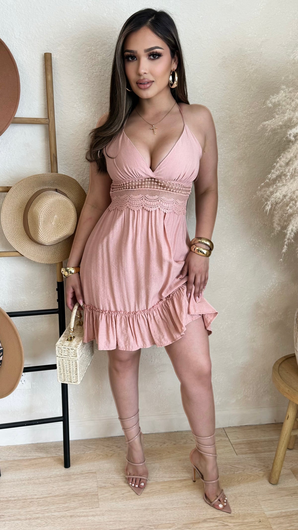 Damileth Flowy Backless Dress (Blush)