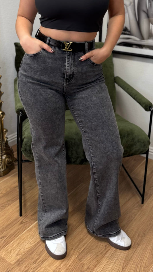 Sculpted Fit High-Rise Jeans