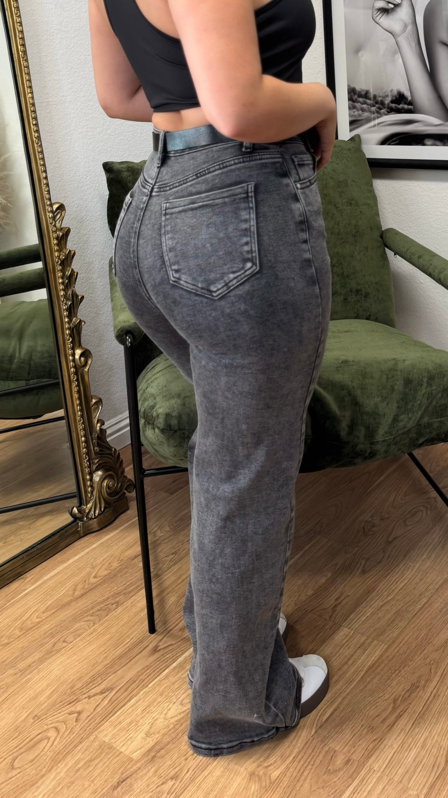 Sculpted Fit High-Rise Jeans