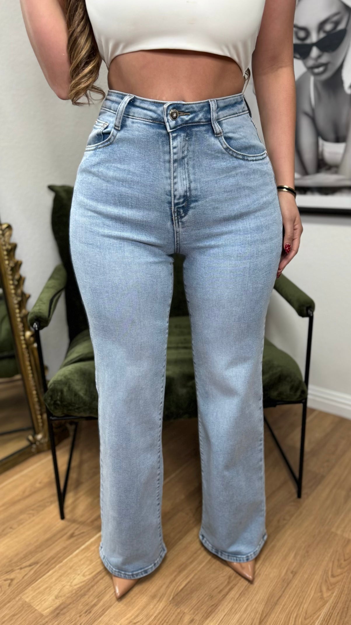 Everyday Edgy High Rise Jeans (Light Wash)