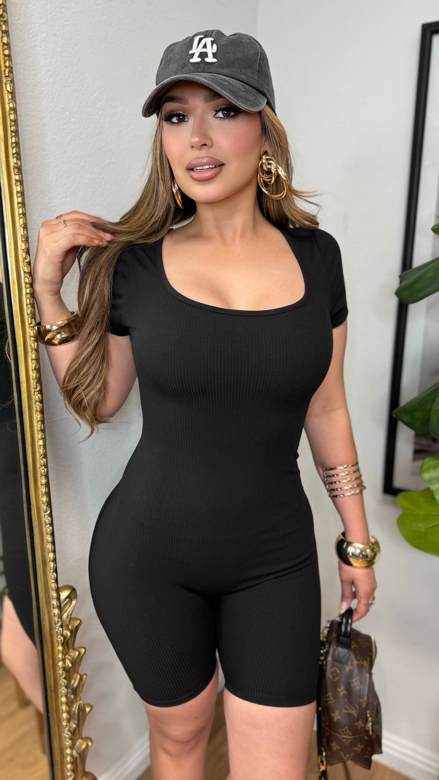 Sculpt Mode Ribbed Romper (Black)
