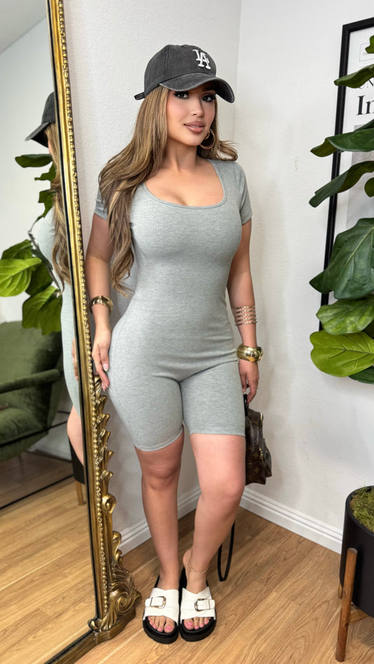 Sculpt Mode Ribbed Romper (Heather Grey)