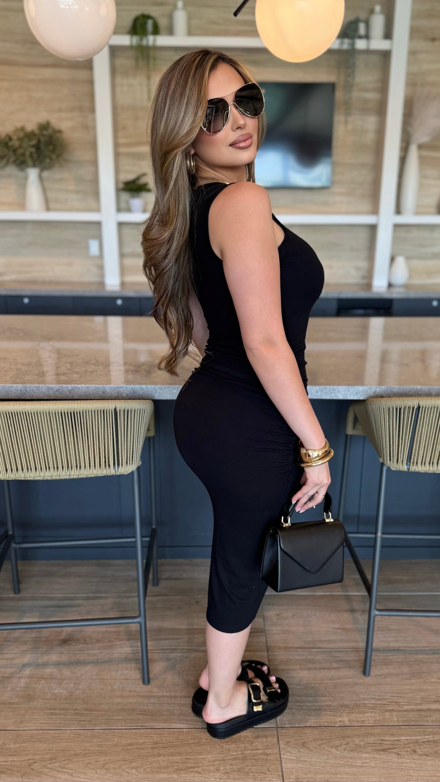 Ribbed Scrunched Tank Midi Dress (Black)