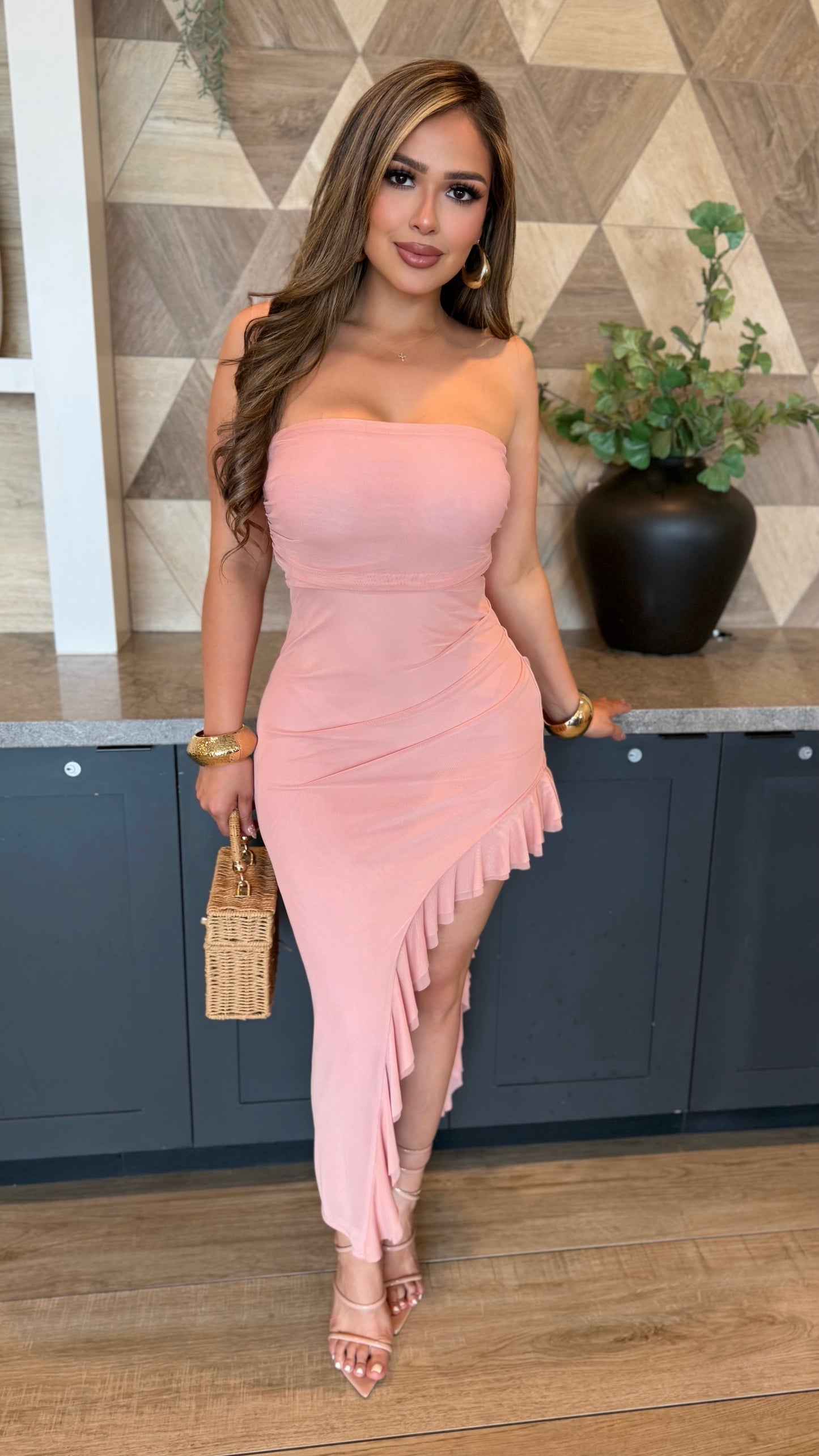 Graceful Strapless Dress (Peach)