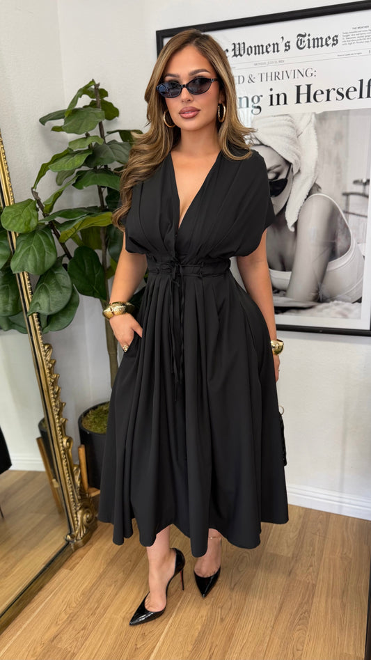 Divine Dress (Black)