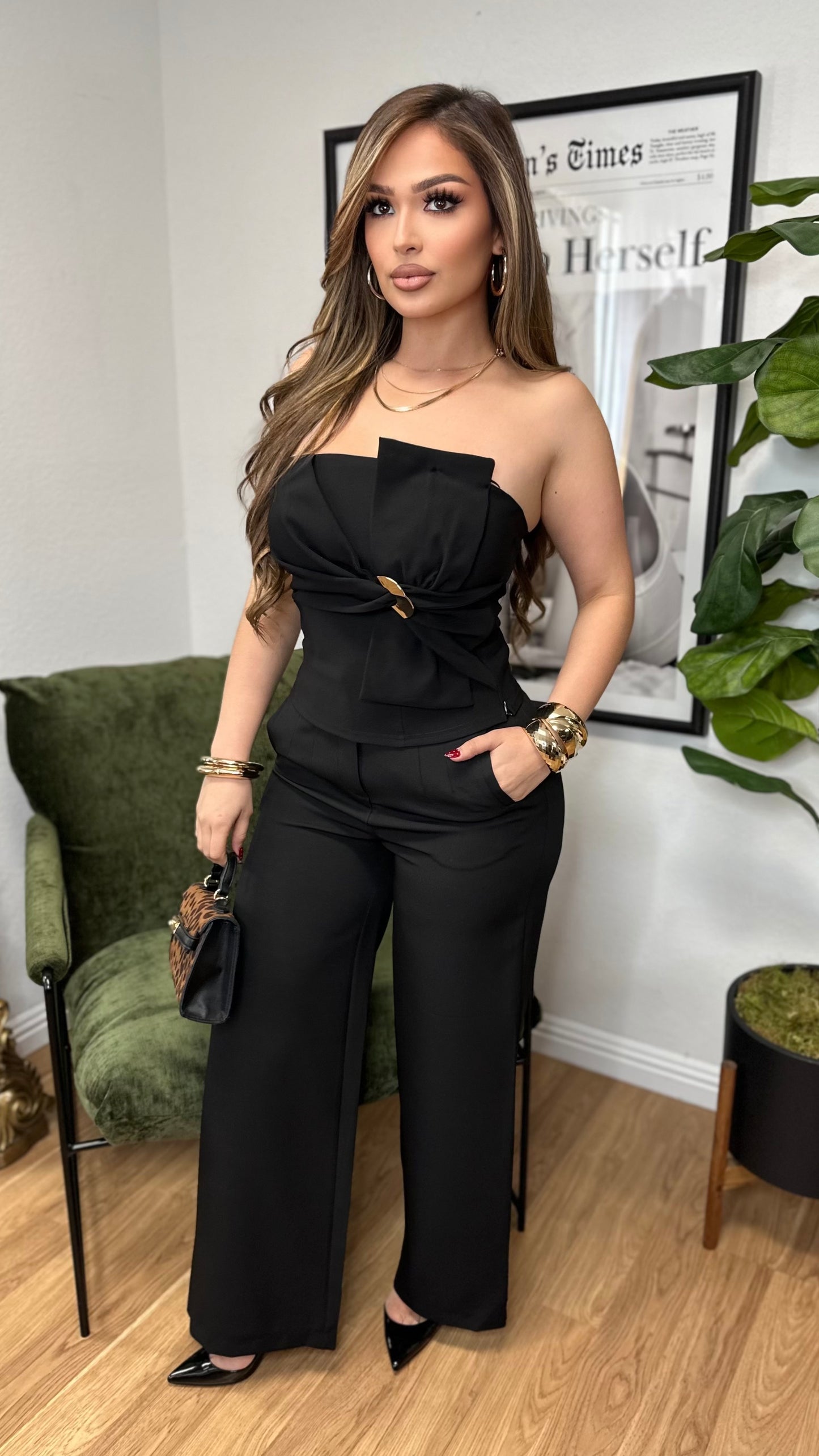 The Signature Strapless Top