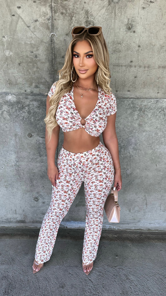 Just A Glimpse 2PC Set (Ivory)