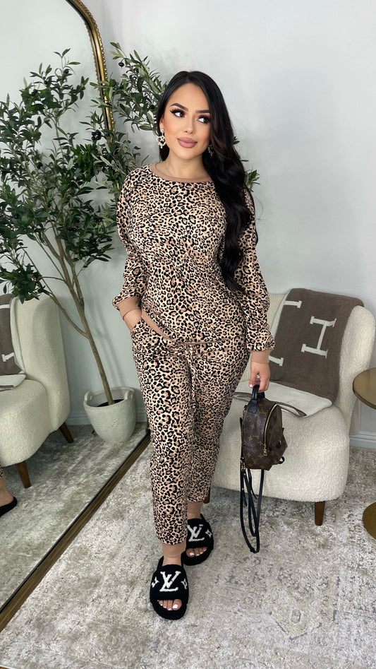 Live The Impossible 2PC Set (Leopard)